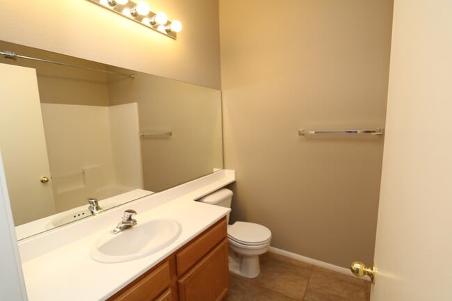 Foto del edificio - * Single Story * Southwest * Near Beltway * Shopping *