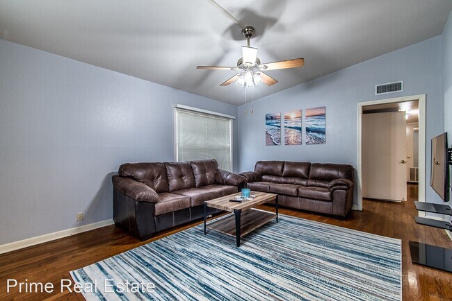 Building Photo - 4 br, 2.5 bath House - 5841 Rio Vista