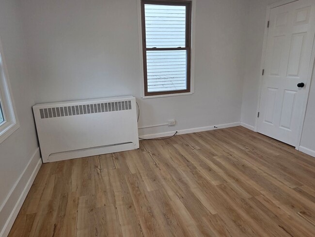 Building Photo - 131 Bausman St