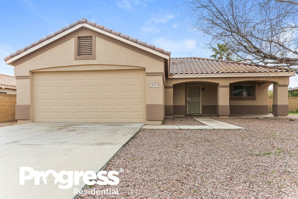 Foto principal - 8127 W Hatcher Rd