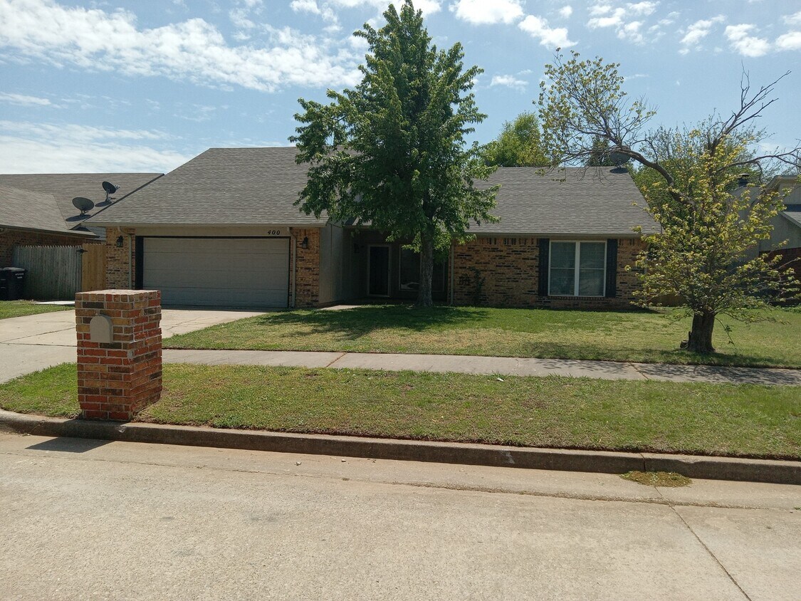 Foto principal - 400 NE 16th St