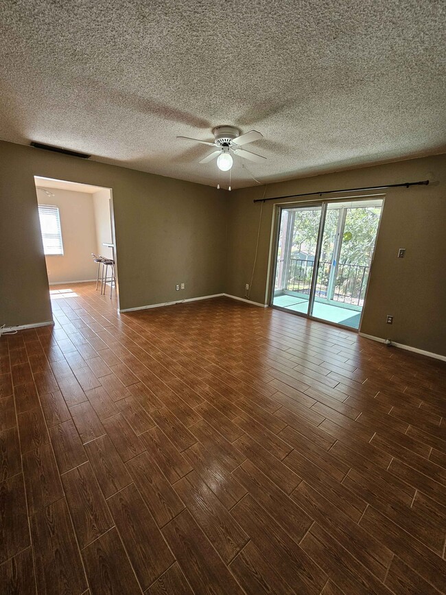 Foto del edificio - 8490-8413 13th St N