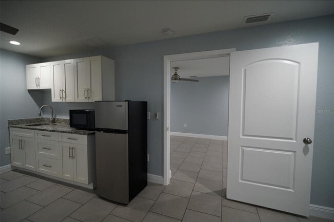 Foto del edificio - 907 W Humphrey St