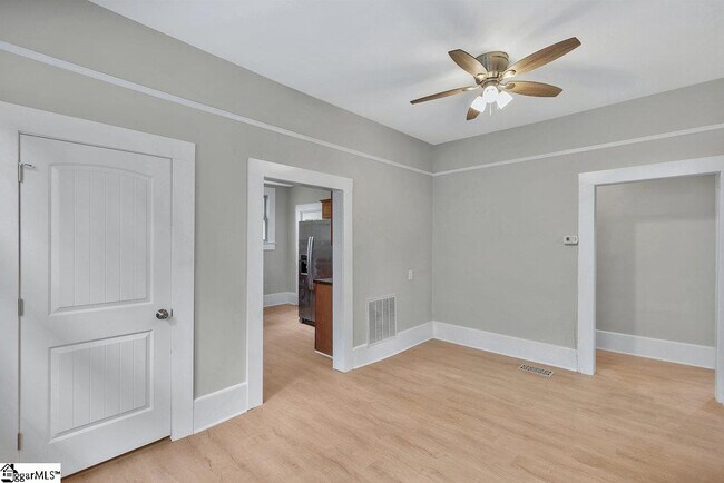 Building Photo - 109 Wilton St