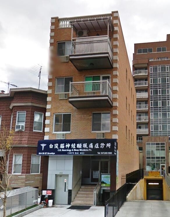 Foto principal - 864 59th St