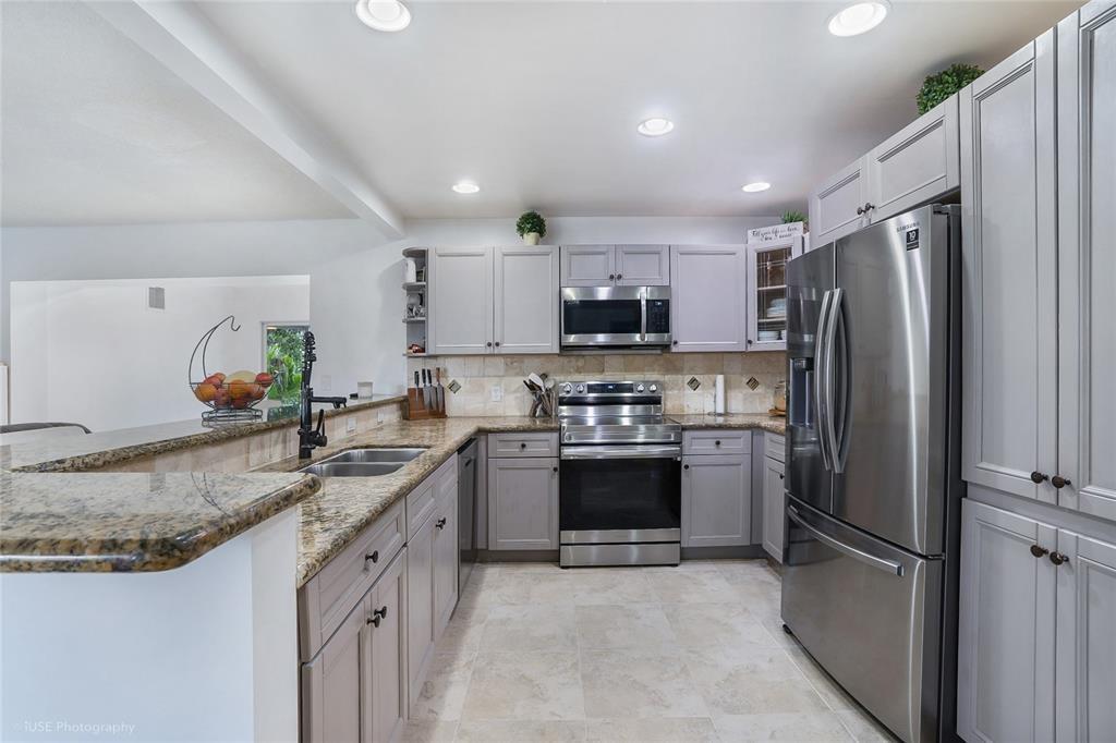 Foto principal - 6680 NW 26th St