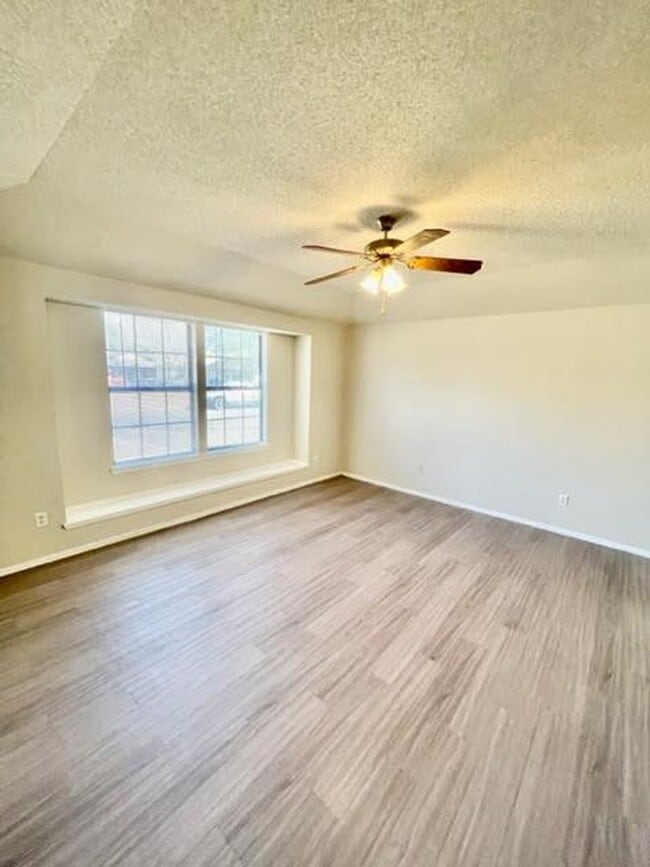 Foto del edificio - 2205 Kirby Lee St