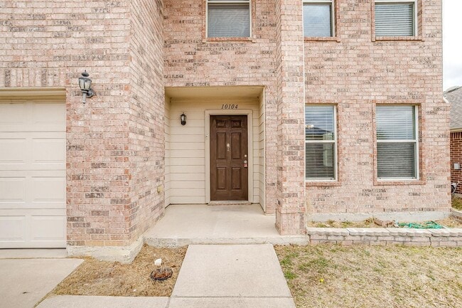 Foto del edificio - Ready for New Tenants- Large 3 bed, 2.5 bath in West Fort Worth- 76108