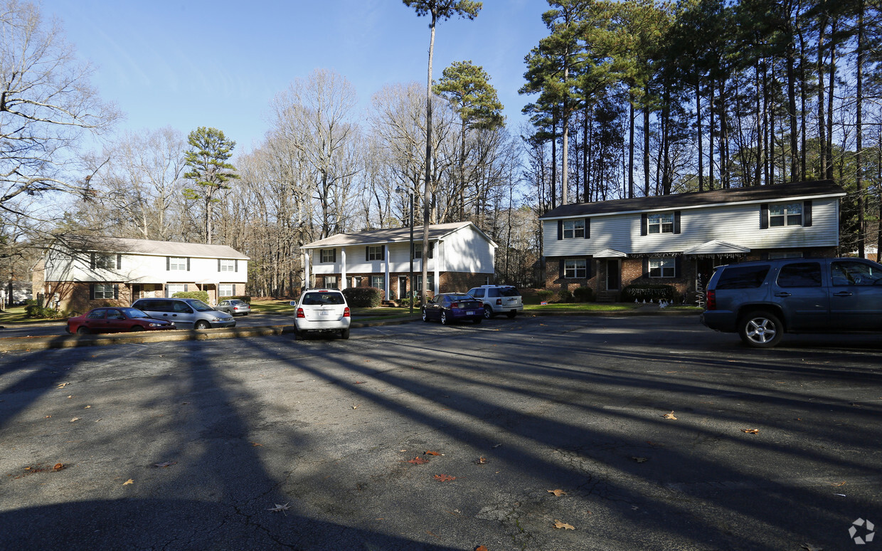 Building Photo - Forest Park Apartments