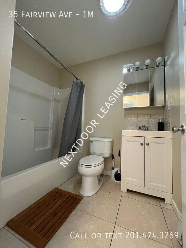 Foto del edificio - 35 Fairview Ave