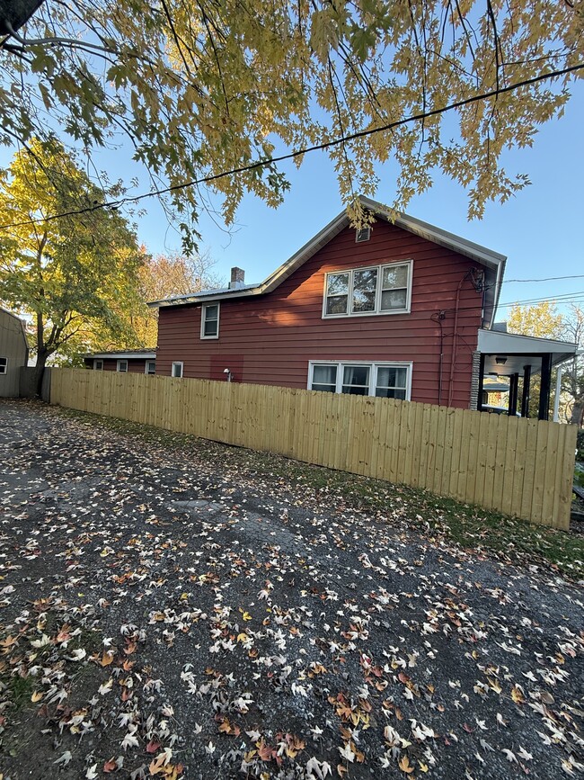 Building Photo - 293 N Midler Ave