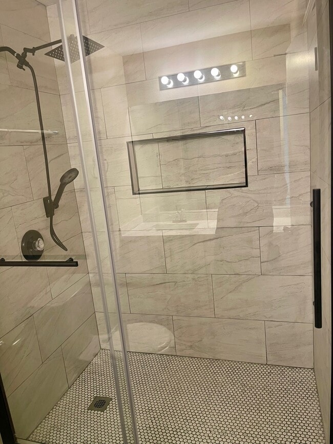 Building Photo - 5424 Eagle Claw Ave