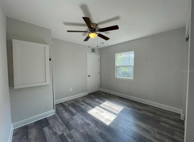 Building Photo - 1512 38th Ave N