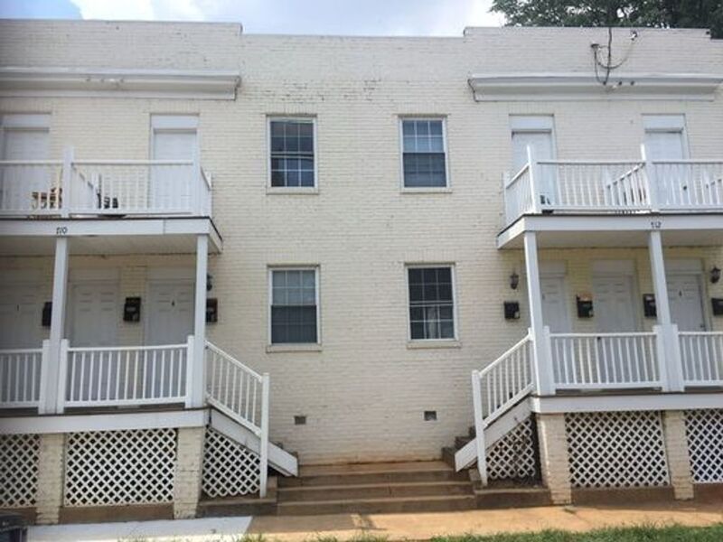 Primary Photo - 712 Kinney St