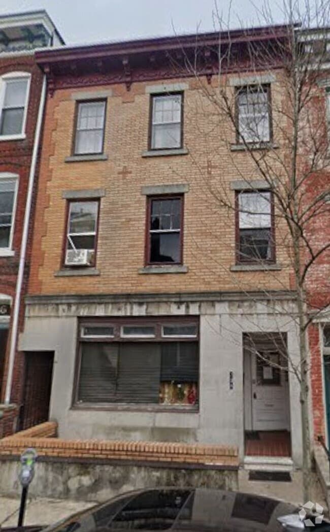 Building Photo - 208 N Ninth St