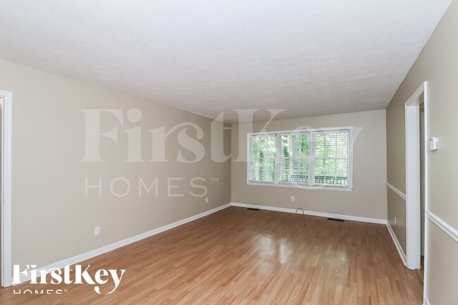 Building Photo - 3082 Lake Ranch Dr