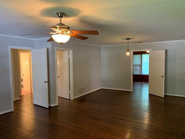 Building Photo - 6902 E Mockingbird Ln
