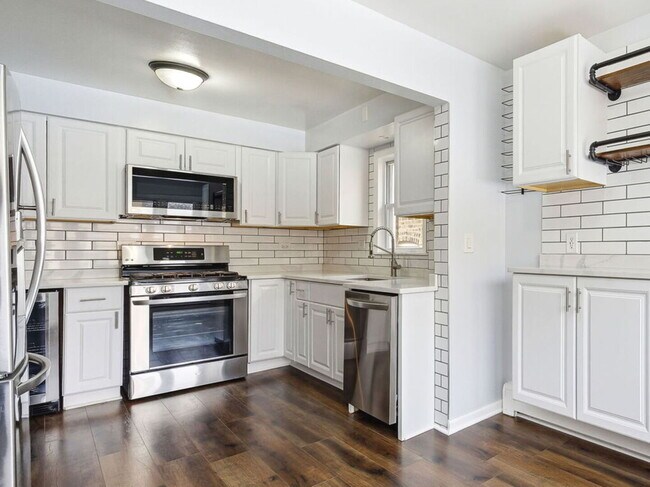 Foto del edificio - 5151 W Agatite Ave