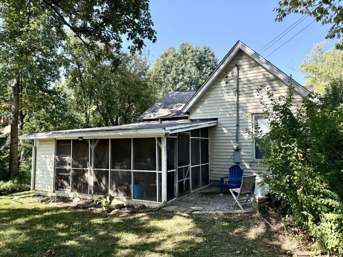 Foto del edificio - 2 BEDROOM LOCATED IN PROSPECT HILL, AVAIL AUGUST 2026! $1,500 MONTHLY