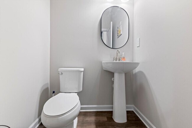 Foto del edificio - 1010 Valley Rock Dr