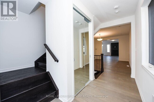 Building Photo - 1579 Severn Dr