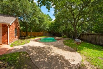 Building Photo - 34 Green Slope Pl