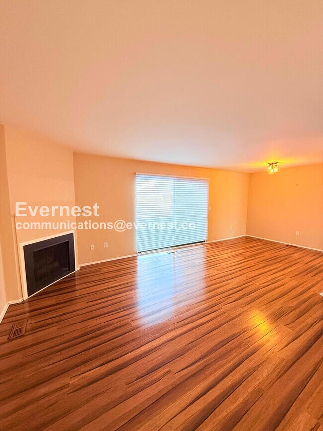 Foto del edificio - 1129 Kirts Blvd