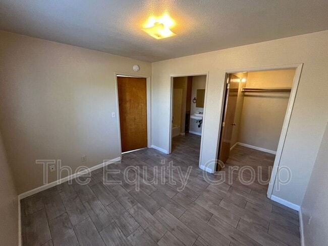 Building Photo - 62 N Villa St