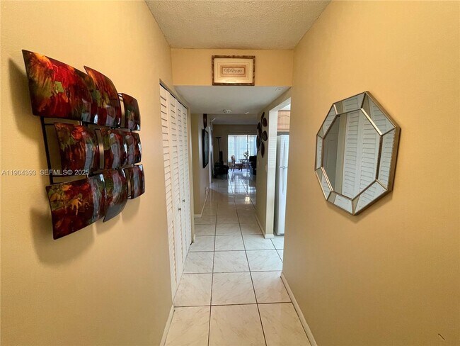 Foto del edificio - 3051 NW 46th Ave