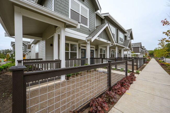 Exterior - Parkside Townhomes