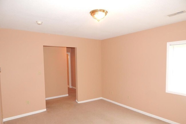Interior Photo - 818 N 2nd St