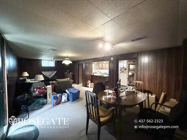 Photo du bâtiment - All-Inclusive 1-Bedroom Basement Apartment with Internet & Cable Included – Scarborough
