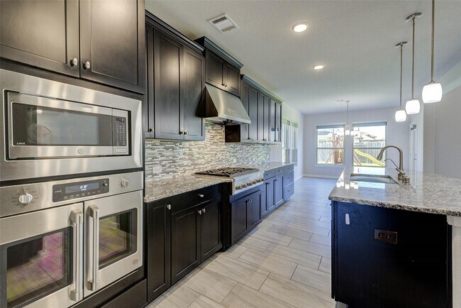 Building Photo - 14926 Samuel Springs Ln