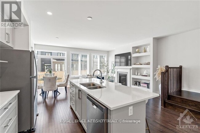 Photo du bâtiment - 165 Angelonia Cres