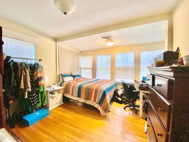 Foto del edificio - 152 Parker Hill Ave