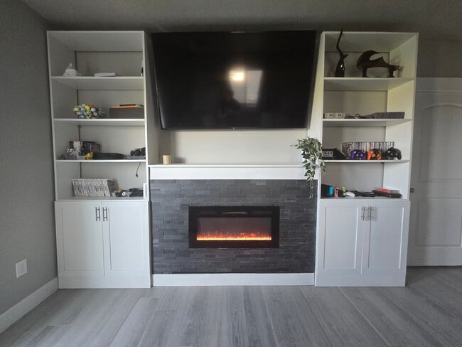 Foto del edificio - 8620 N Cottonwood Aly