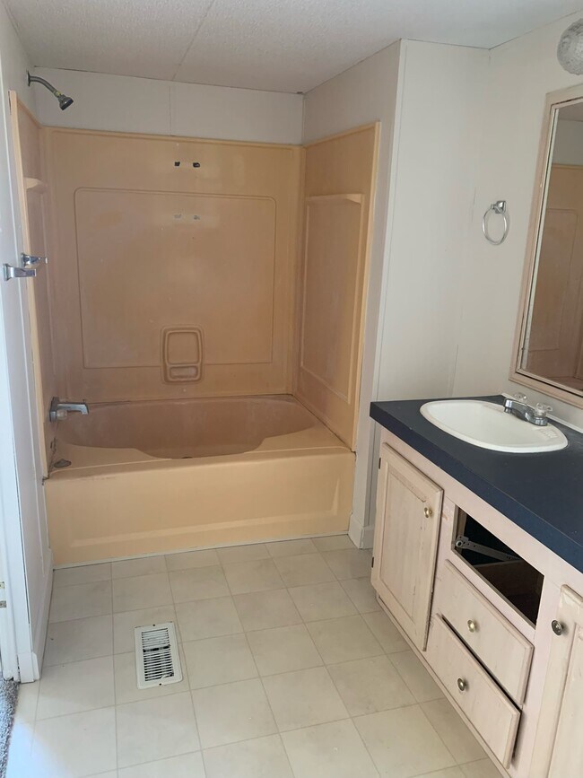 Foto del edificio - 3415 Hunter Rd