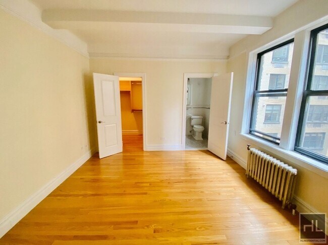 Foto del edificio - EAST 92 STREET