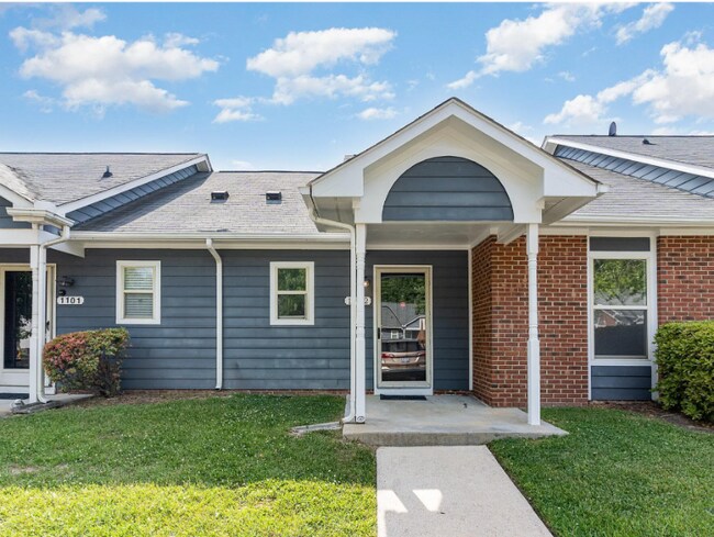 Building Photo - 1102 Pine Forest Trail