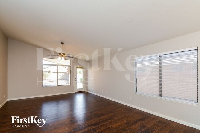 Building Photo - 13414 W Port Royale Ln