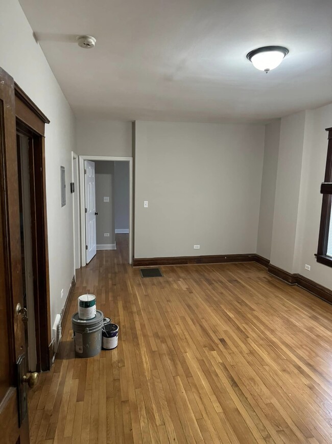 Living room view from front door - 551 N Lavergne Ave