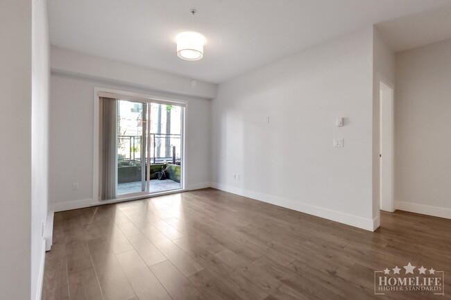 Building Photo - 5485 Brydon Crescent