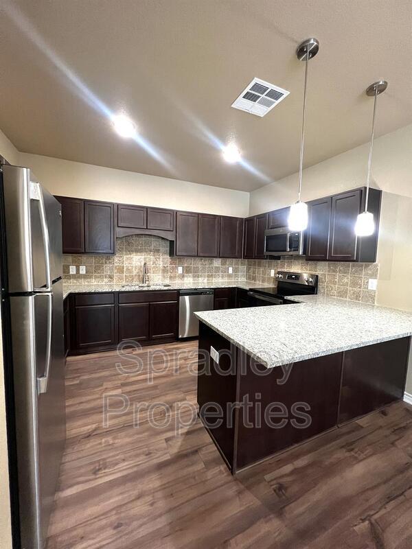 1053 Hibiscus Dr, Belton, TX 76513 Condo for Rent in Belton, TX