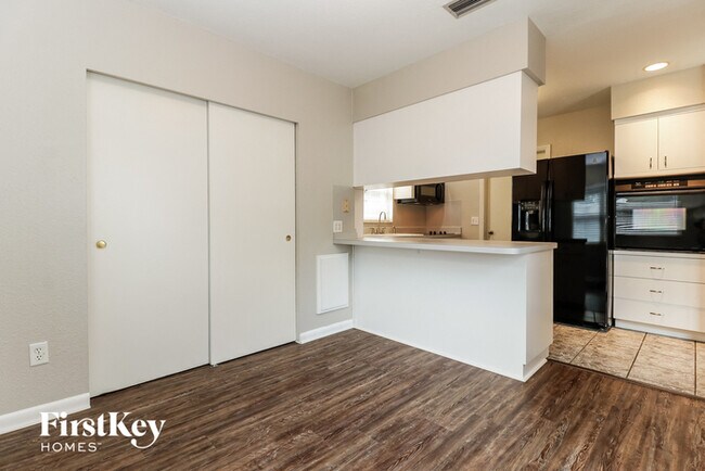 Foto del edificio - 5770 93rd Ave N