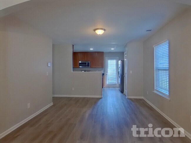 Foto del edificio - 377 Longfellows Ln