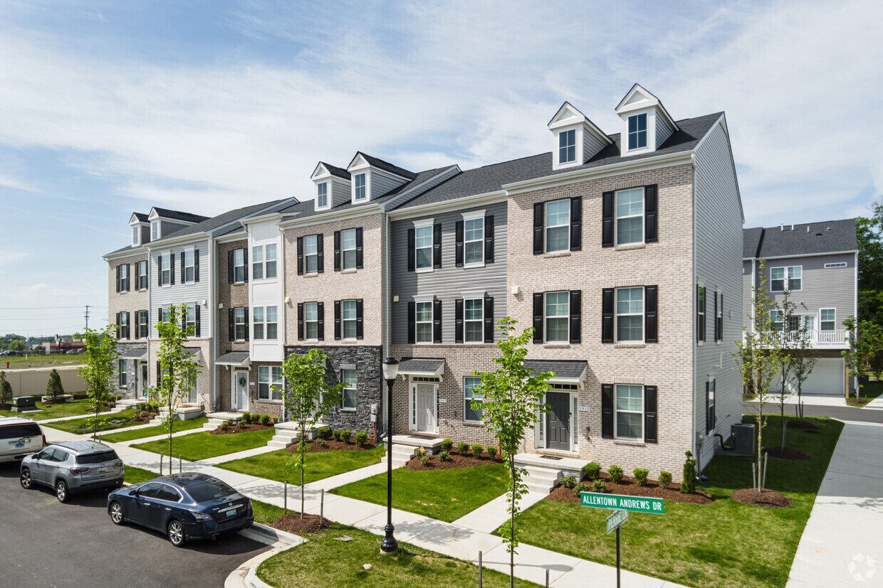 Foto principal - Towns at Andrews Park