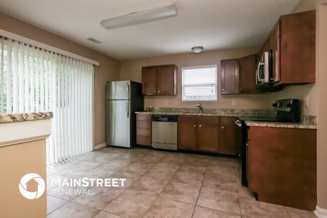 Foto del edificio - 3338 Montgomery Dr