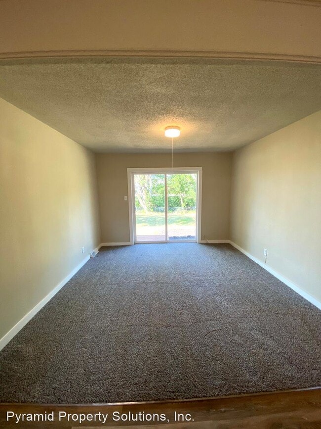 Foto del edificio - 4 br, 1 bath House - 403 Snyder Ave