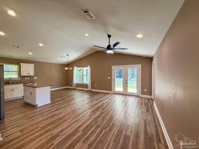 Building Photo - 10423 Tanton Rd