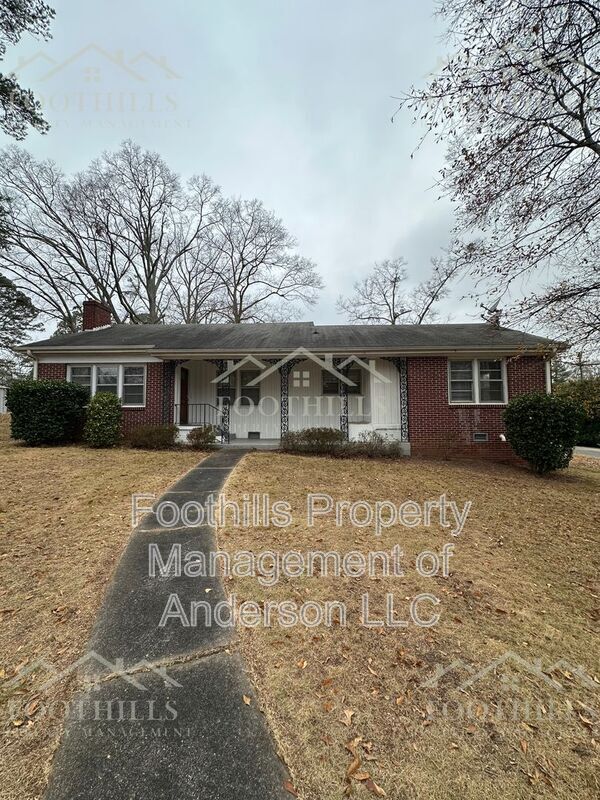 Foto principal - 139 Tanglewood Dr